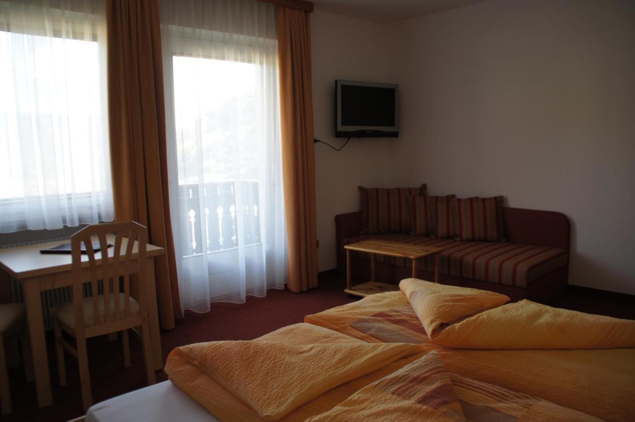 Oberangerhof Aparthotel Lagundo Phòng bức ảnh